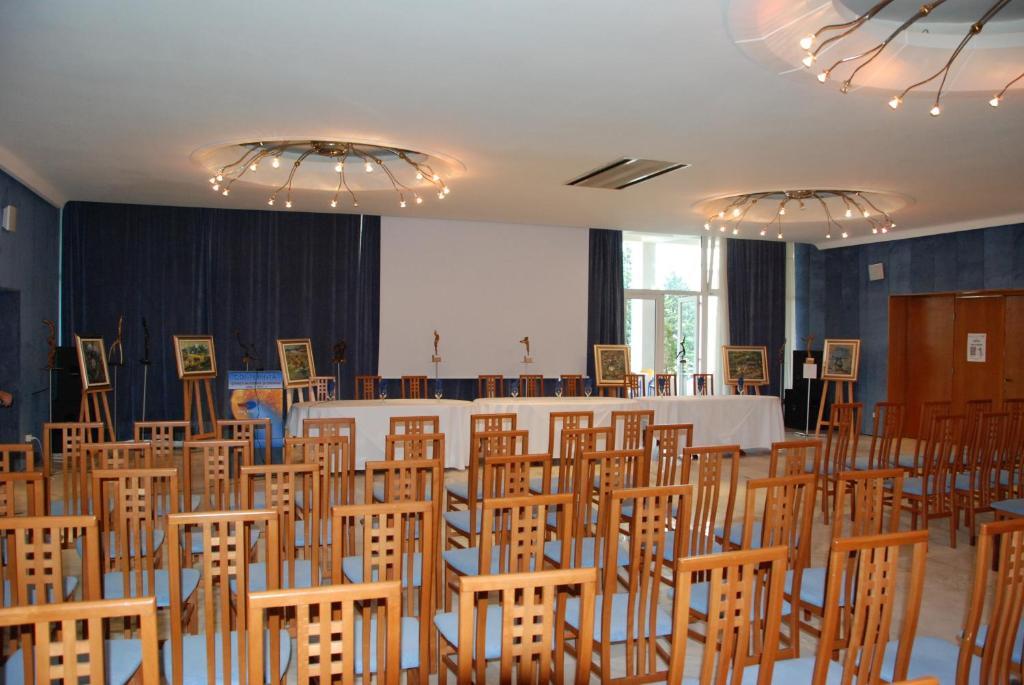 Belvedere Hotel 3*